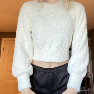 Aritzia cropped white sweater